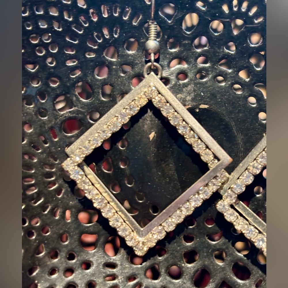 3/$15 - Square Rhinestone Earrings - Picture 5 of 6